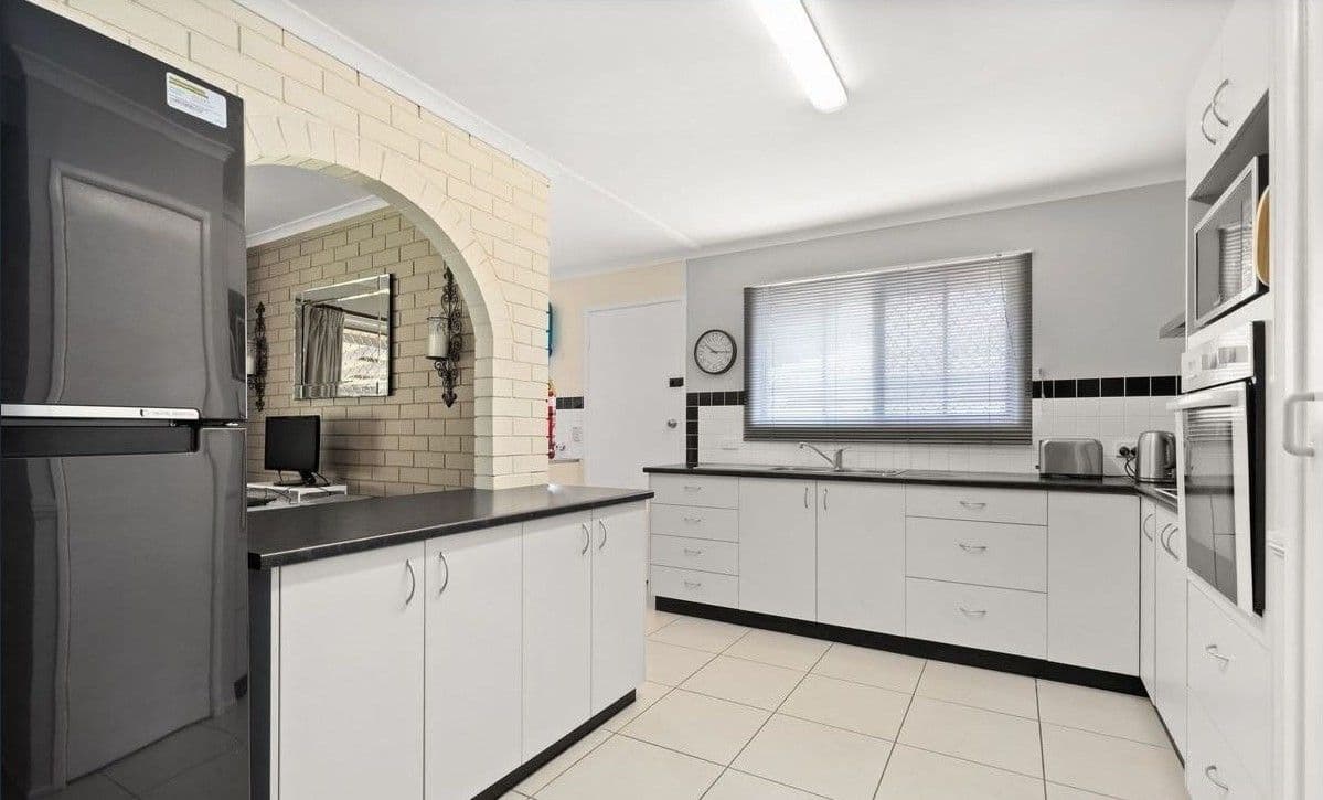 16 Bordeau Crescent, Petrie QLD 4502, Petrie - Thumbnail 5