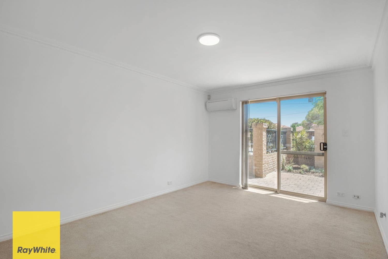 54 Moulden Avenue, Yokine WA 6060, Yokine - Thumbnail 4