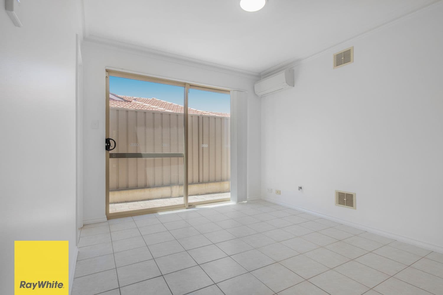 54 Moulden Avenue, Yokine WA 6060, Yokine - Thumbnail 5