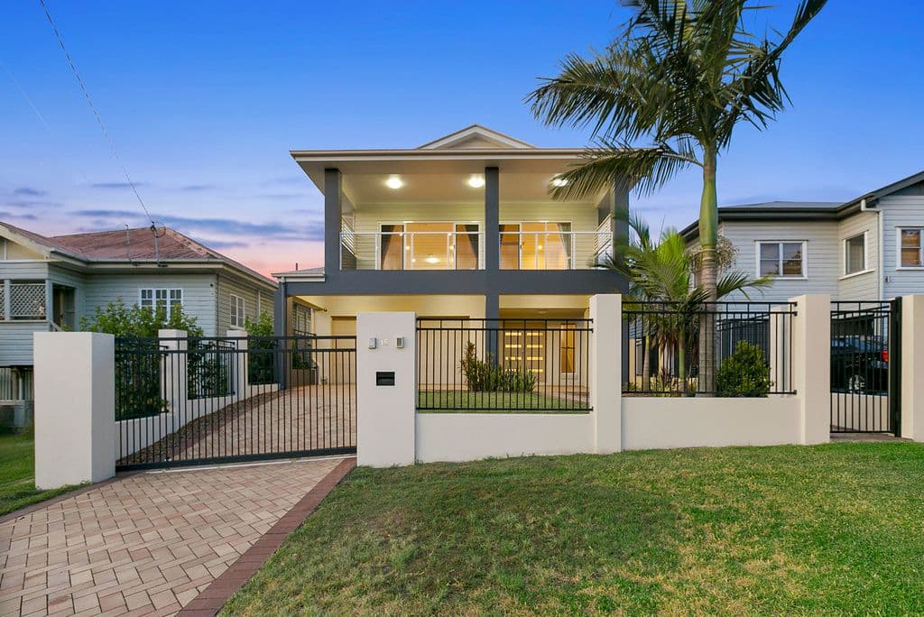 15 Roseberry Parade, Wynnum West QLD 4178, Wynnum West - Image 1