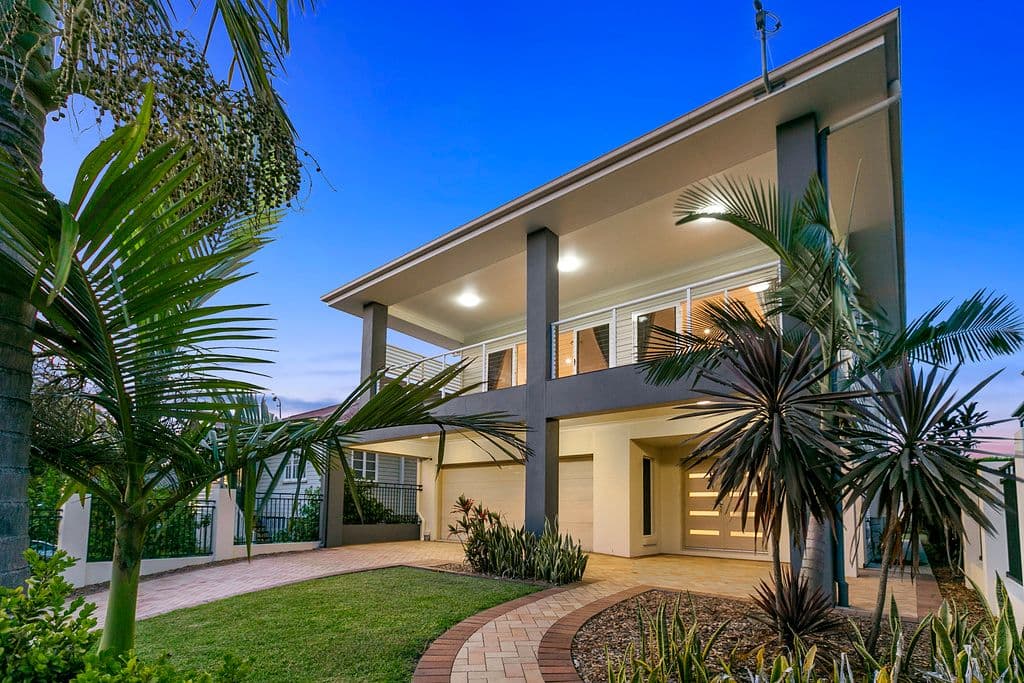 15 Roseberry Parade, Wynnum West QLD 4178, Wynnum West - Thumbnail 2