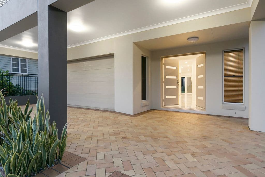 15 Roseberry Parade, Wynnum West QLD 4178, Wynnum West - Thumbnail 3