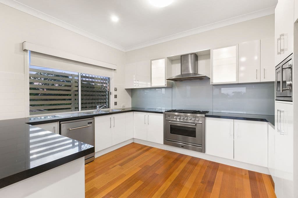 15 Roseberry Parade, Wynnum West QLD 4178, Wynnum West - Thumbnail 6
