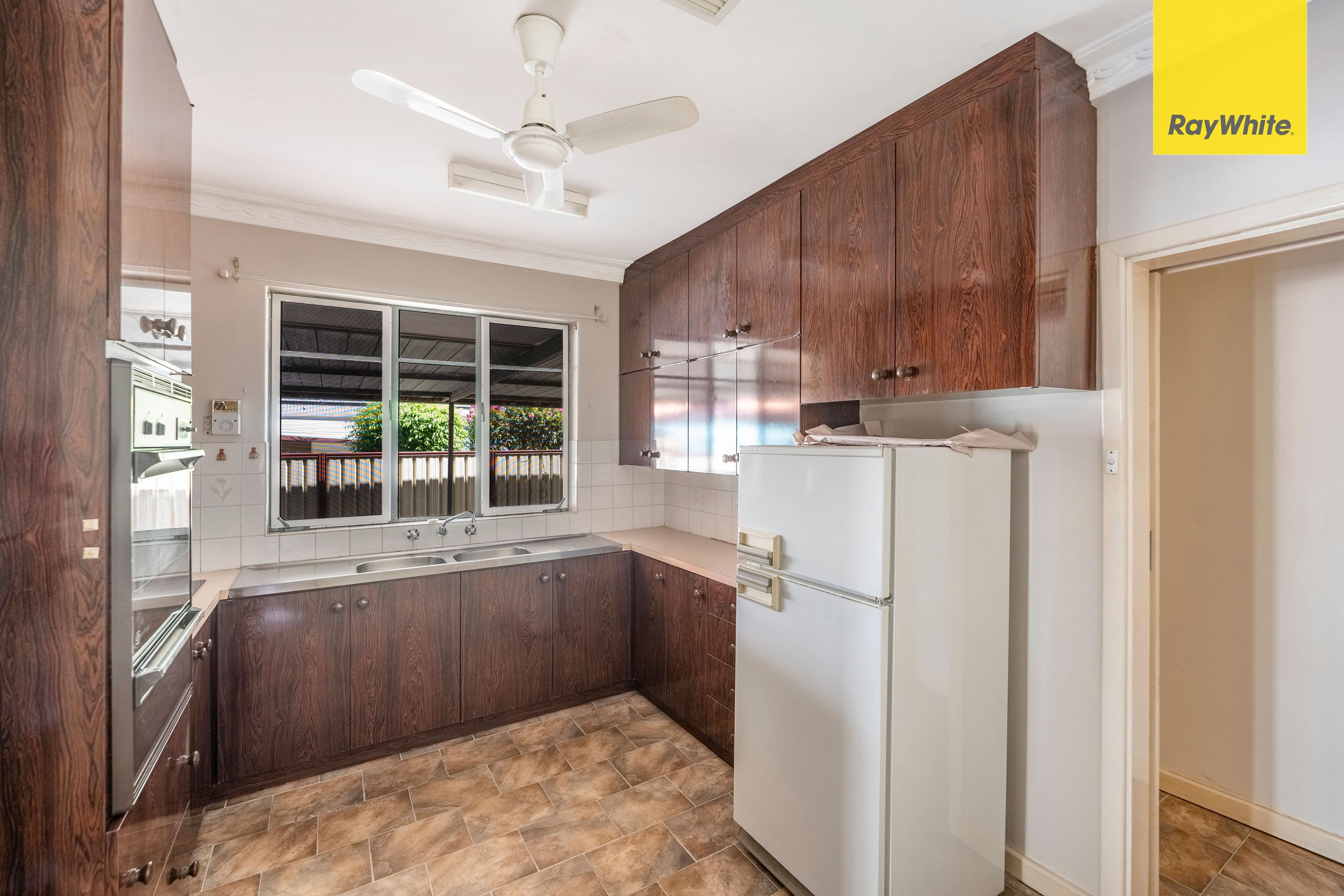 6 Violet Street, Middle Swan WA 6056, Middle Swan - Thumbnail 3