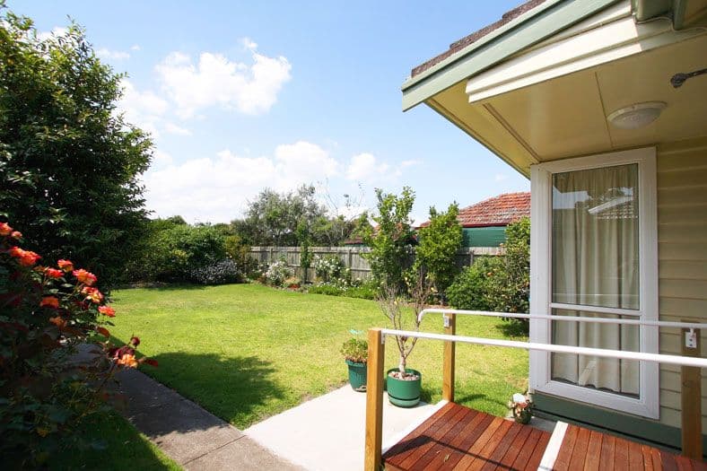 37  Evesham Road, CHELTENHAM VIC 3192, Cheltenham - Thumbnail 4