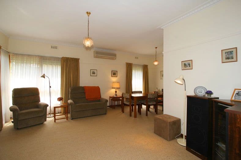 37  Evesham Road, CHELTENHAM VIC 3192, Cheltenham - Thumbnail 5
