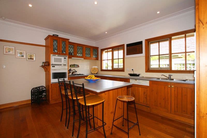 71  Evesham Road, CHELTENHAM VIC 3192, Cheltenham - Thumbnail 5