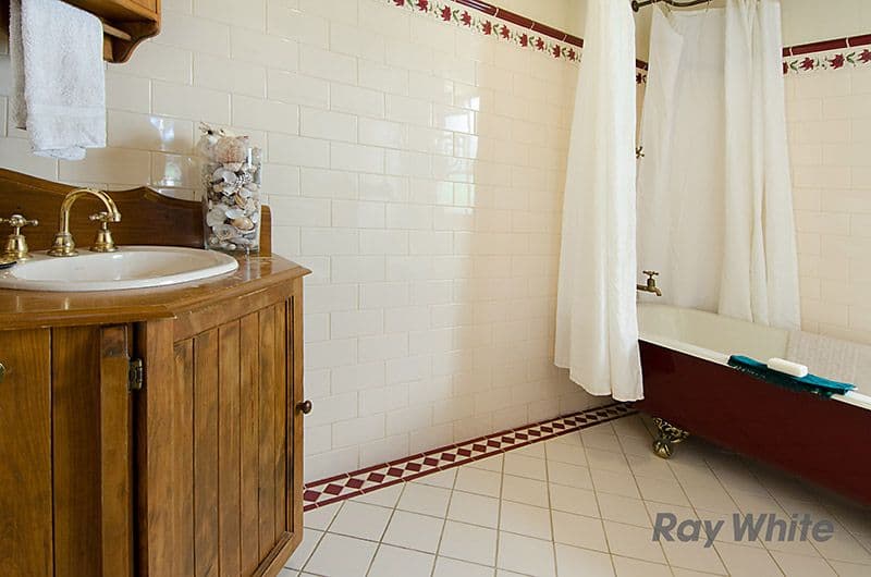 26 Garling Street, RED HILL QLD 4059, Red Hill - Thumbnail 7
