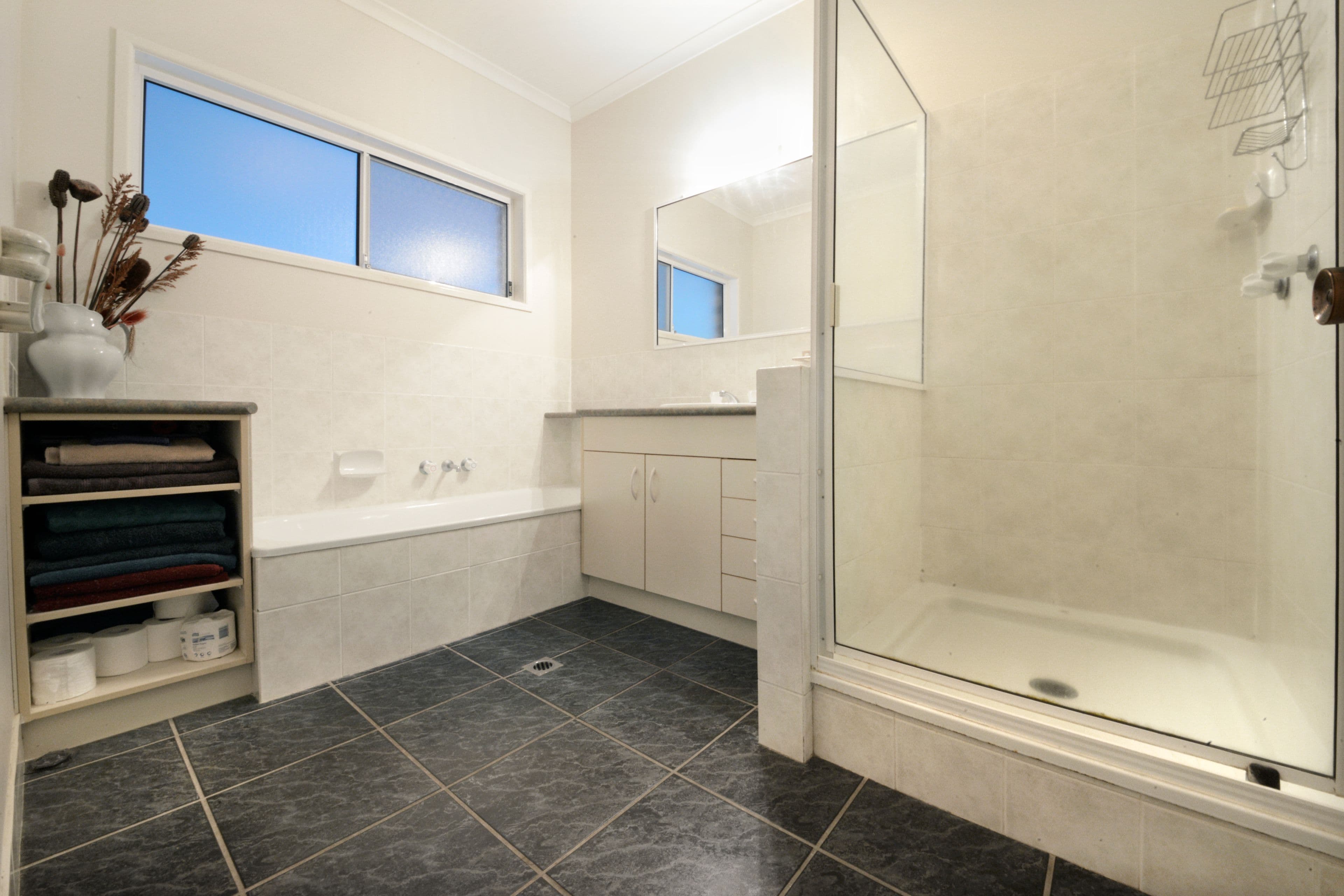28 Macarthur Drive, Cannonvale QLD 4802, Cannonvale - Thumbnail 6