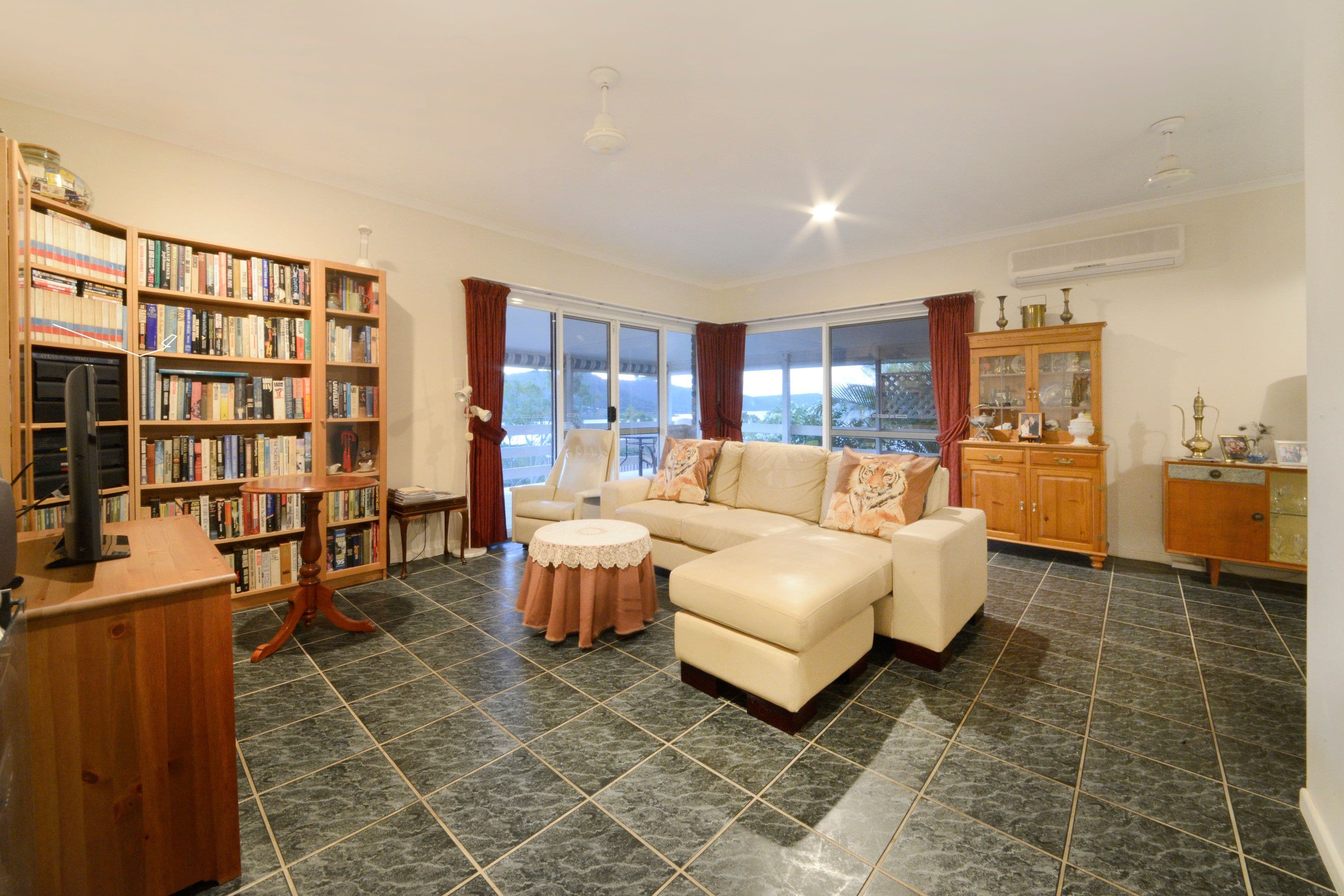 28 Macarthur Drive, Cannonvale QLD 4802, Cannonvale - Thumbnail 8
