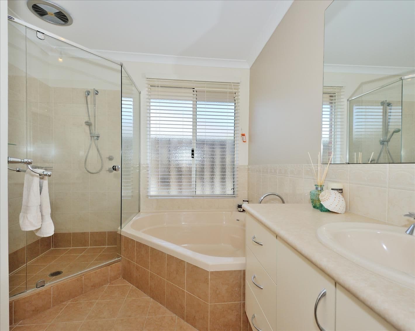 40 Garran Loop, HENLEY BROOK WA 6055, Henley Brook - Thumbnail 6