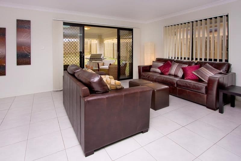 24 Bottlebrush Street, HEATHWOOD QLD 4110, Heathwood - Thumbnail 4