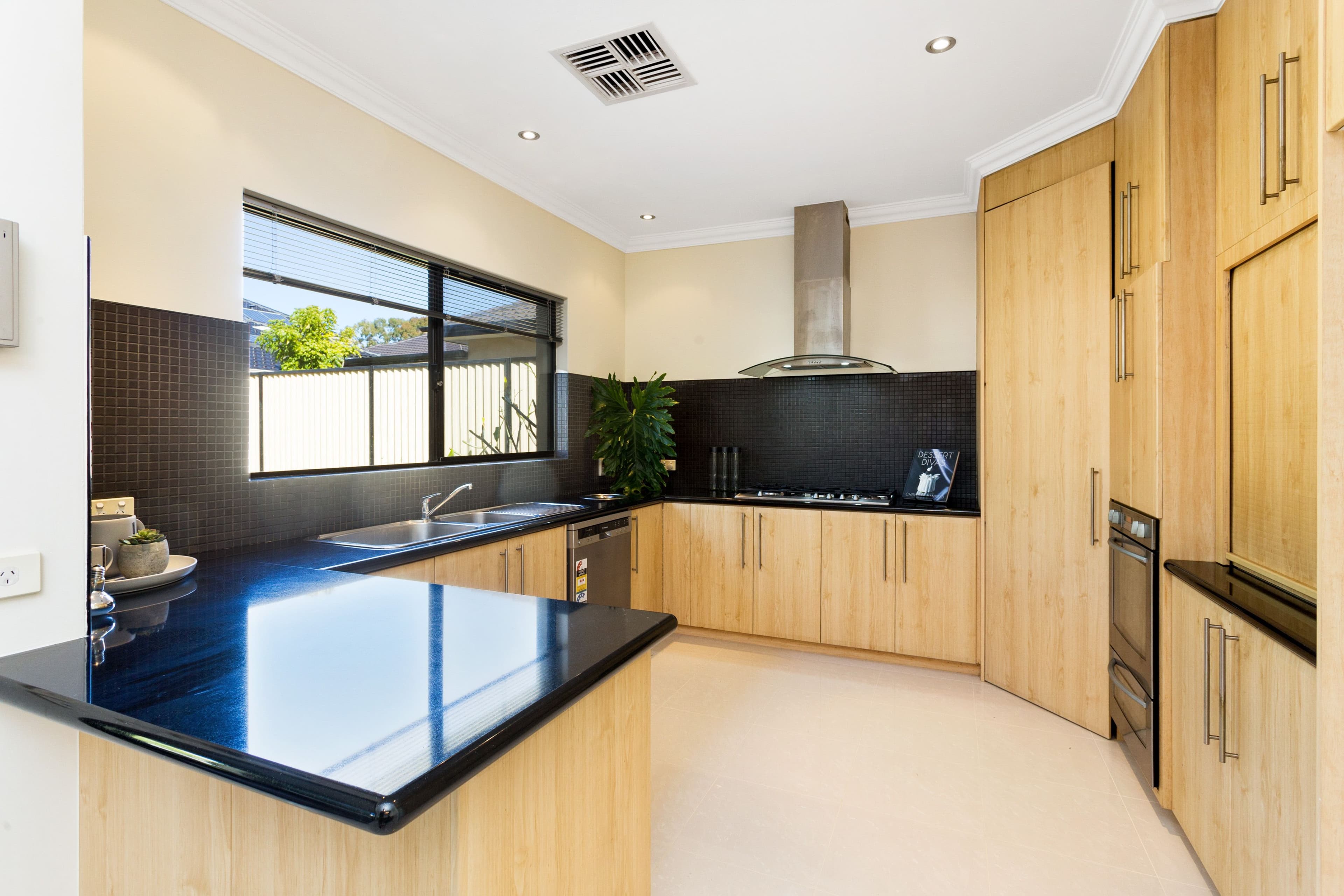 31 Noalimba Crescent, Bateman WA 6150, Bateman - Thumbnail 3