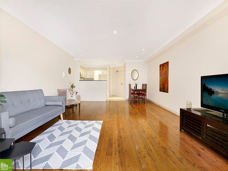 1 Sunset Boulevard, Kianga, Kianga - Image 1