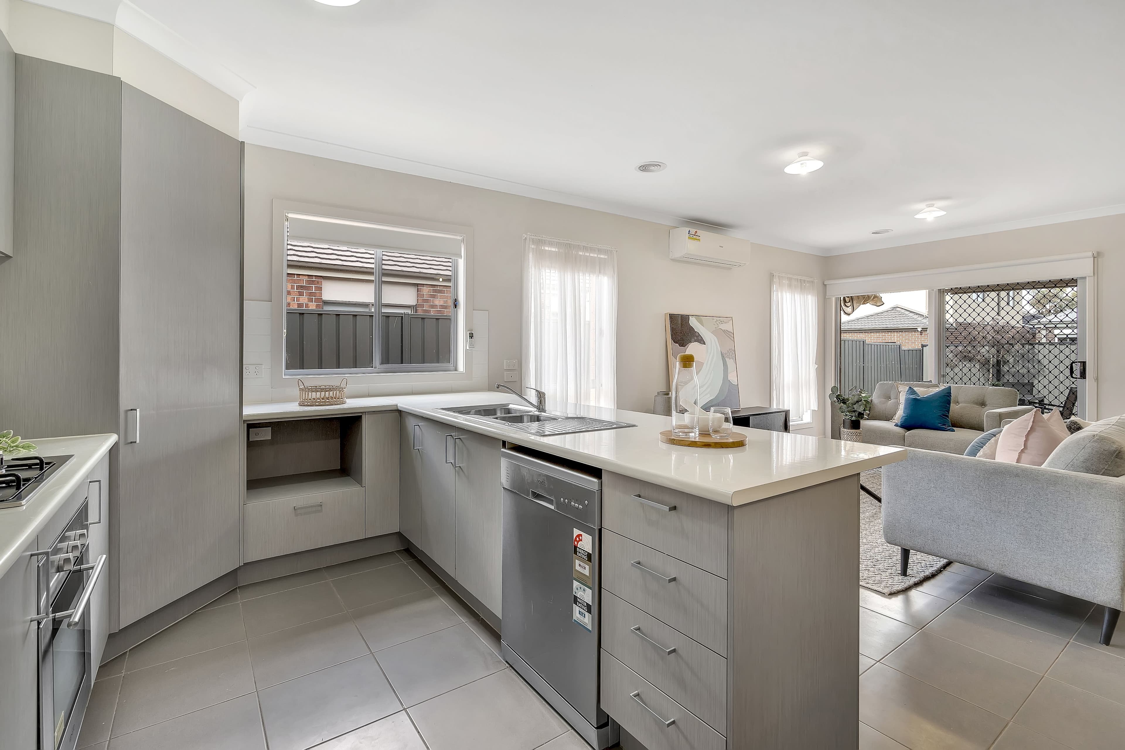 29 Fortitude Drive, Craigieburn VIC 3064, Craigieburn - Thumbnail 7