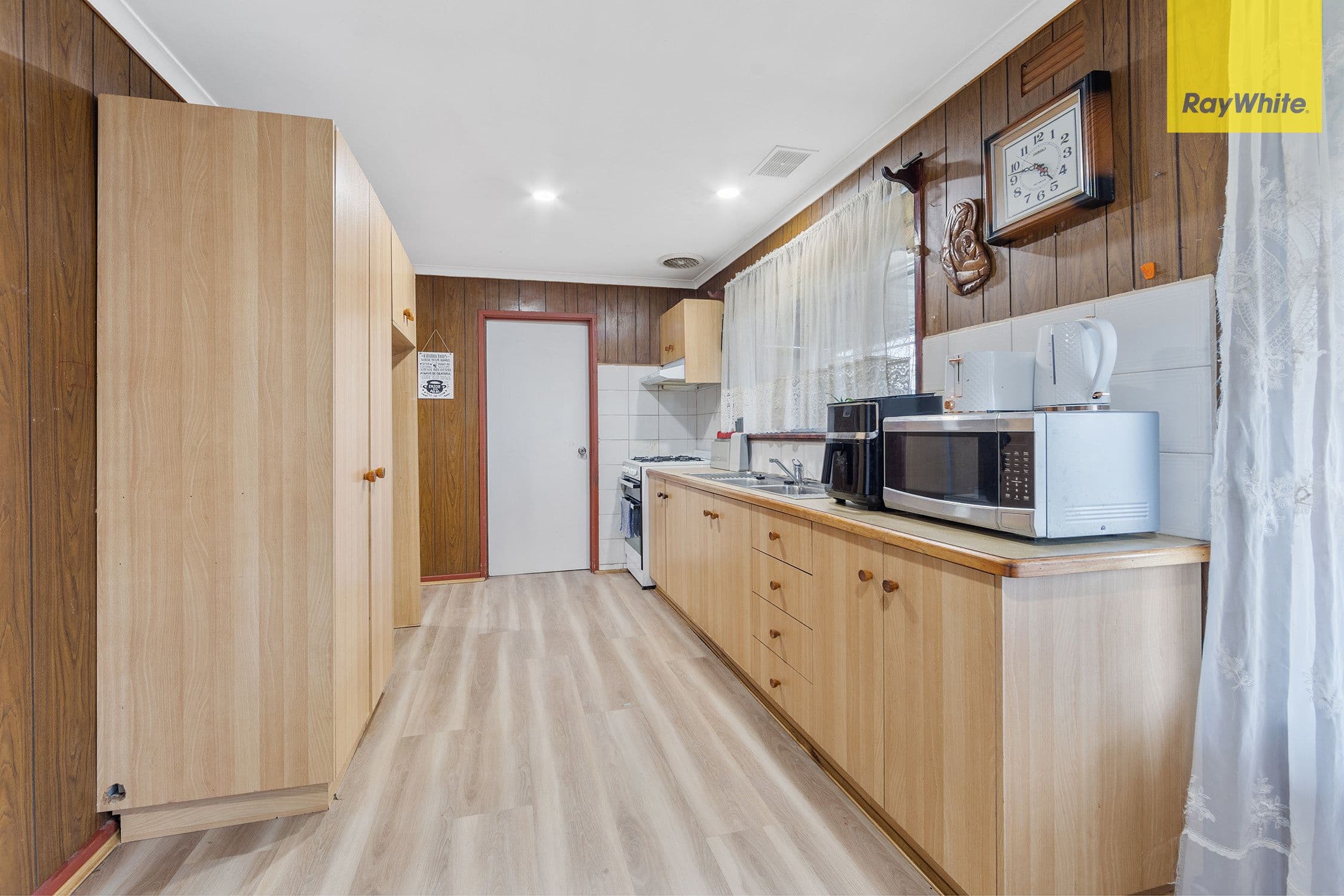 43 Branston Road, St Albans VIC 3021, St Albans - Thumbnail 3