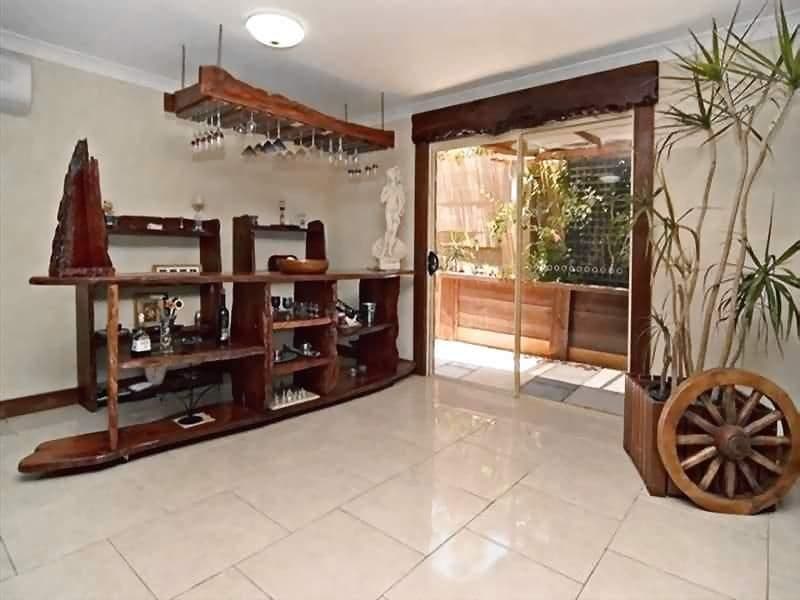73 Baratta Street, Southport QLD 4215, Southport - Thumbnail 4