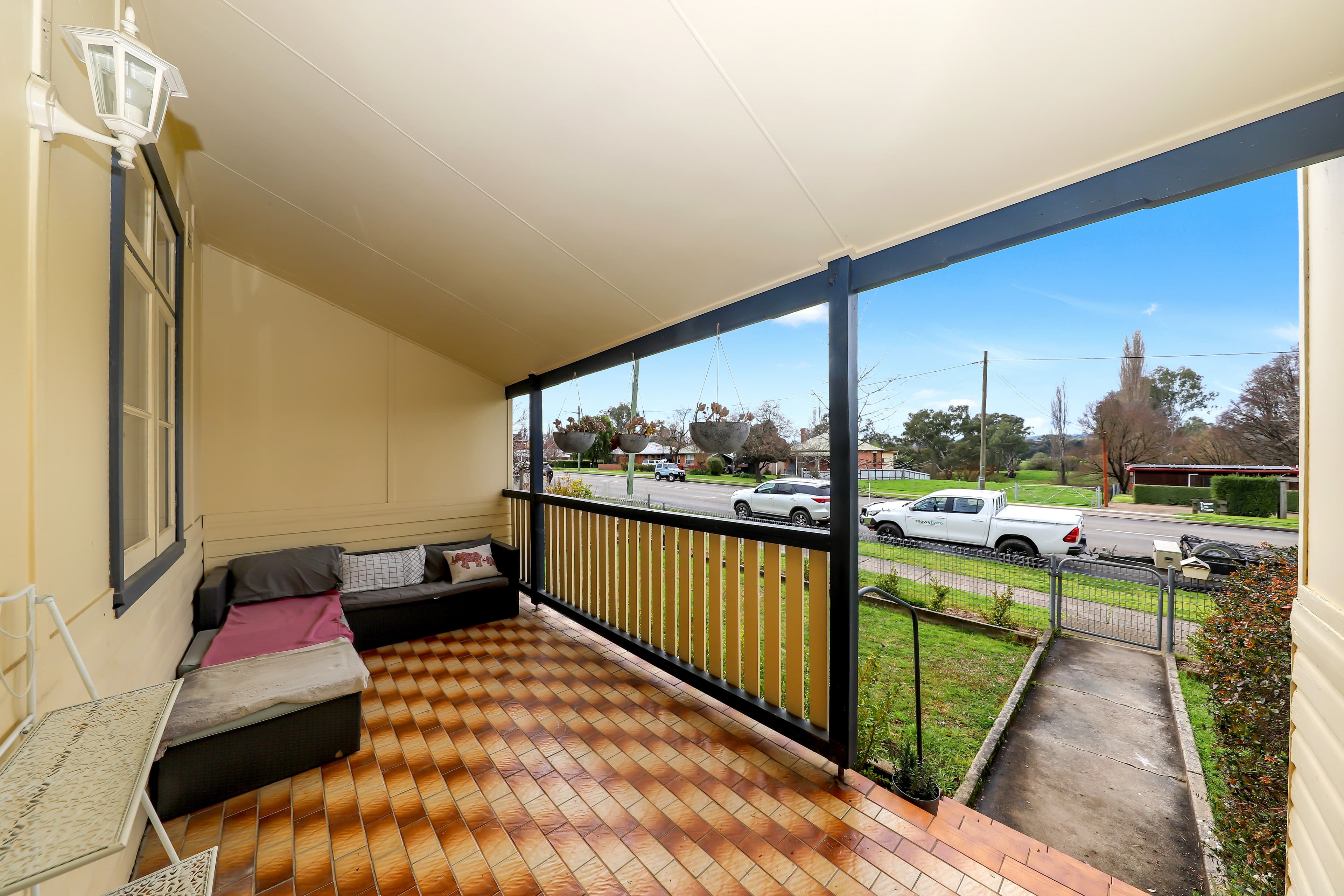 17 Fitzroy Street, Tumut NSW 2720, Tumut - Thumbnail 2