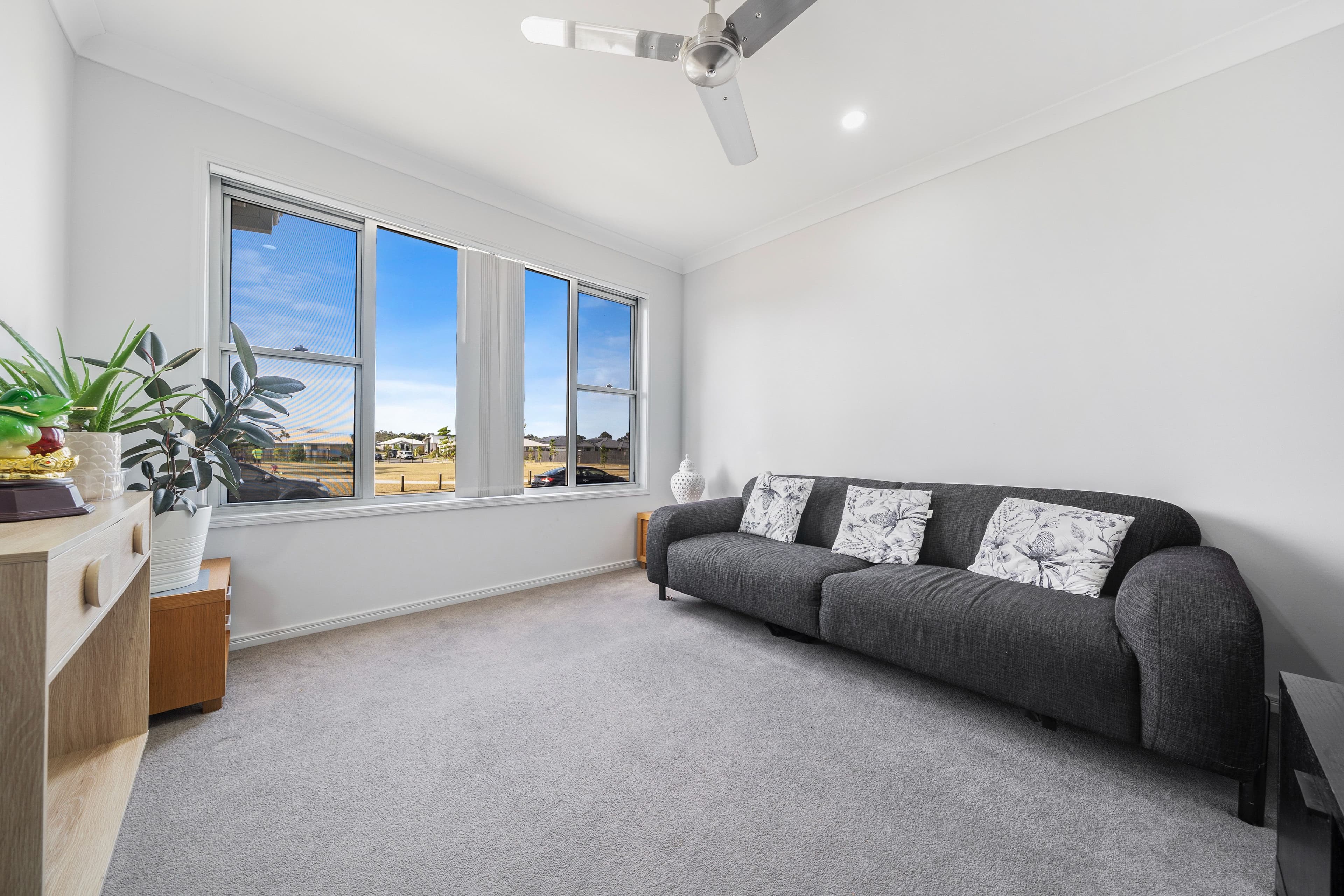 9 Josh Street, Logan Reserve QLD 4133, Logan Reserve - Thumbnail 2