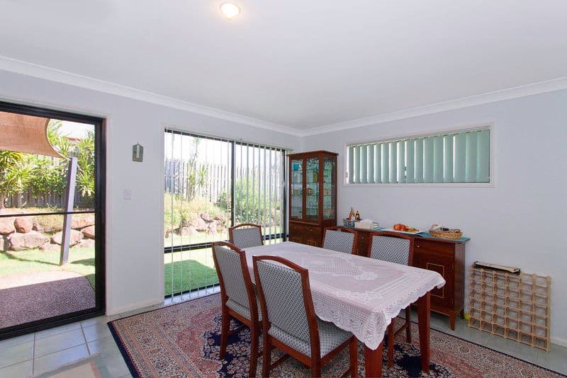 15 Hibertia Avenue, ELANORA QLD 4221, Elanora - Thumbnail 3