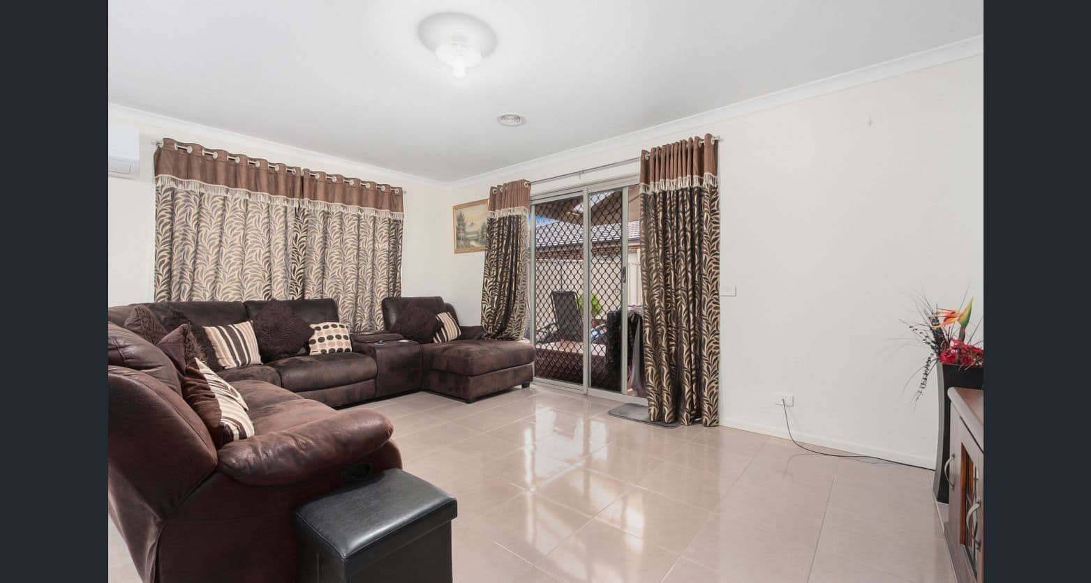 45 Warbler Street, Pakenham VIC 3810, Pakenham - Thumbnail 5