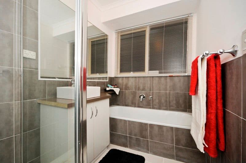 13 HIGHLEIGH Court, MOOROOLBARK VIC 3138, Mooroolbark - Thumbnail 8