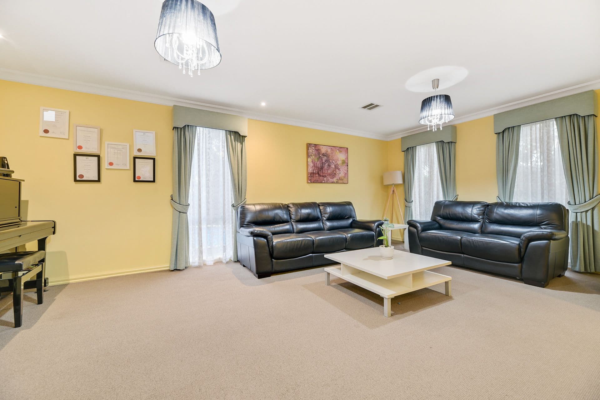 12 Denmark Hill Road, Berwick VIC 3806, Berwick - Thumbnail 2