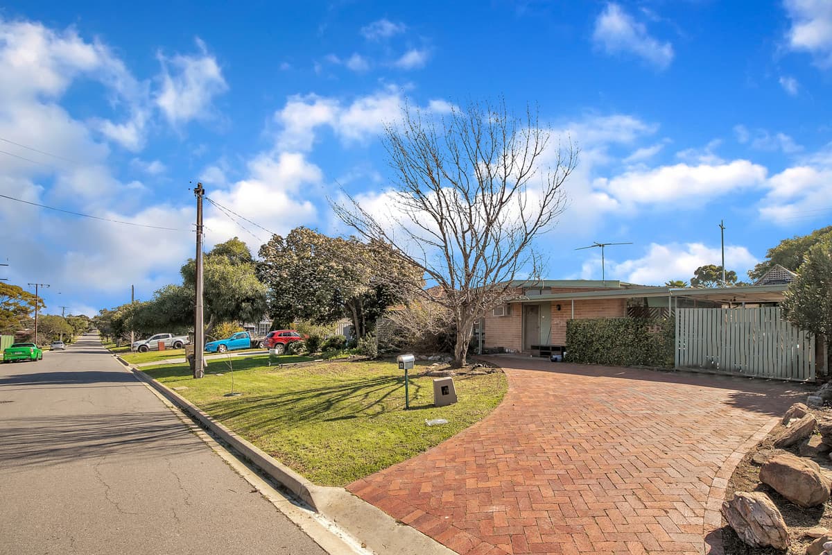 52 Chapel Road, Modbury North SA 5092, Modbury North - Thumbnail 2