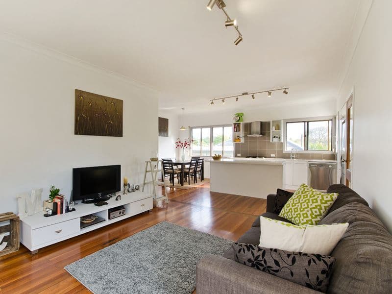 26 Newman Road, WAVELL HEIGHTS QLD 4012, Wavell Heights - Thumbnail 5