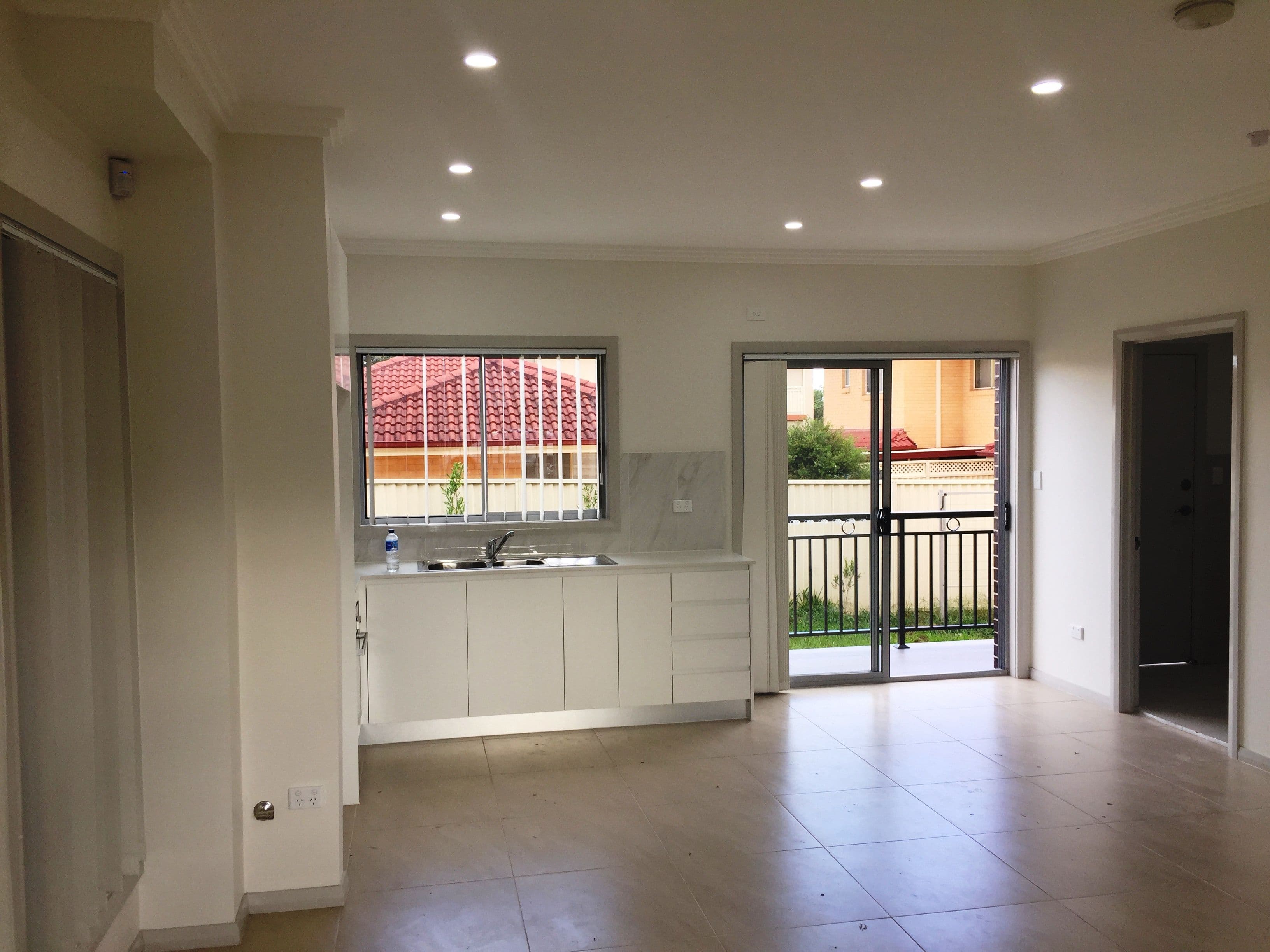 1 O'Connell Street, Smithfield - Thumbnail 2