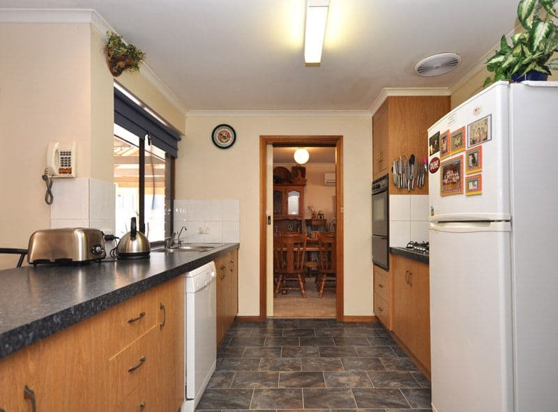 29 Miller Drive, Happy Valley SA 5159, Happy Valley - Thumbnail 4