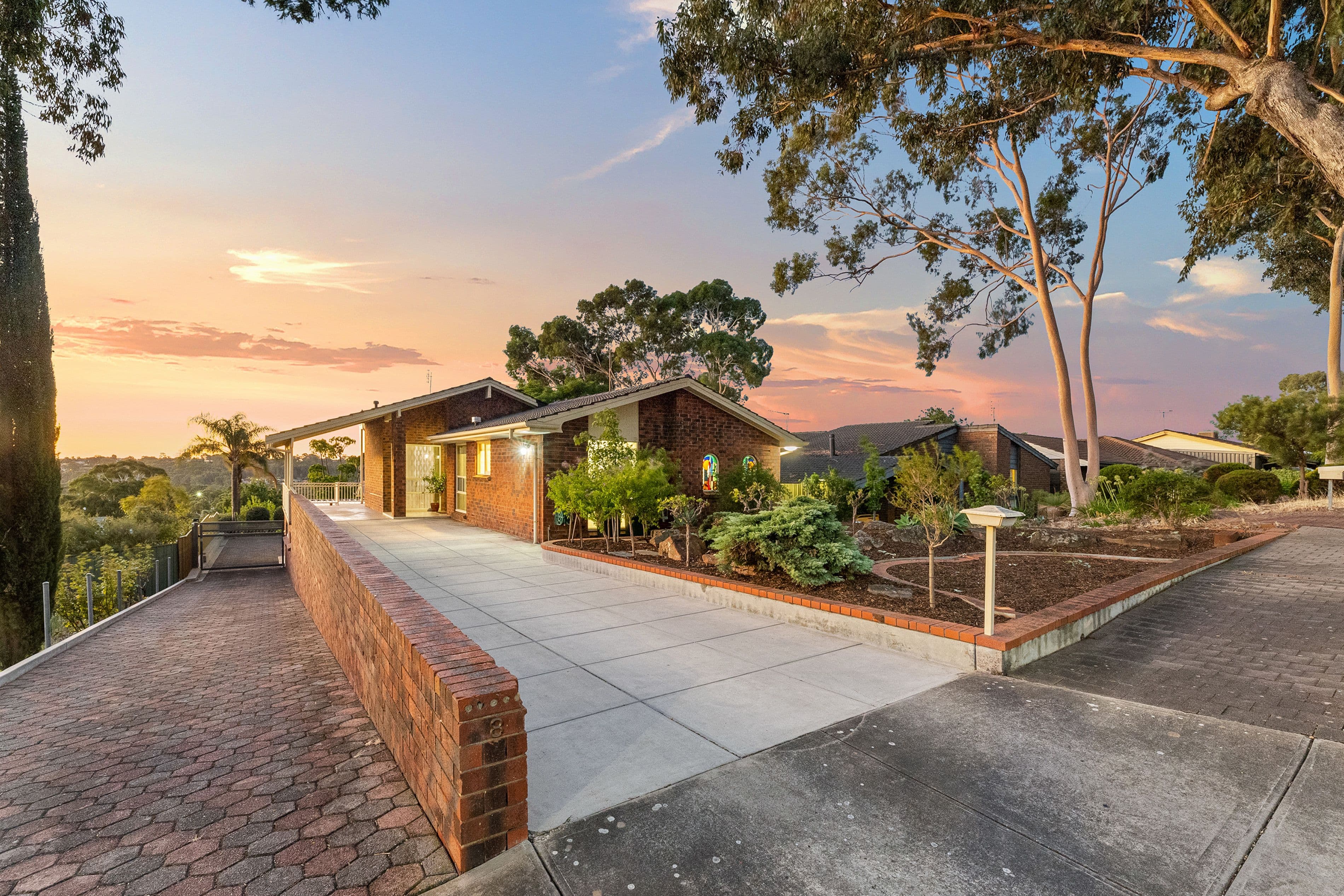 8 Hutchinson Avenue, Athelstone SA 5076, Athelstone - Thumbnail 2