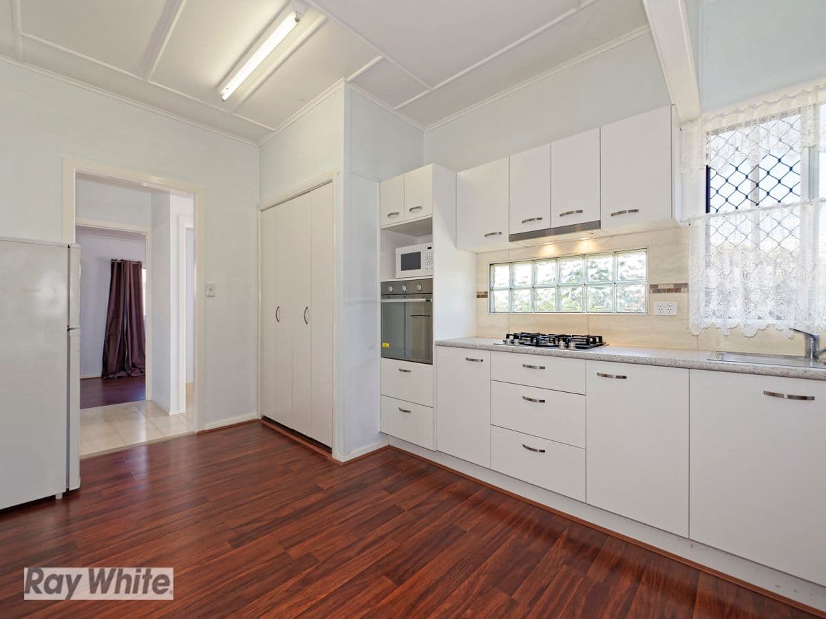 13 Scarborough Road, Redcliffe QLD 4020, Redcliffe - Thumbnail 8