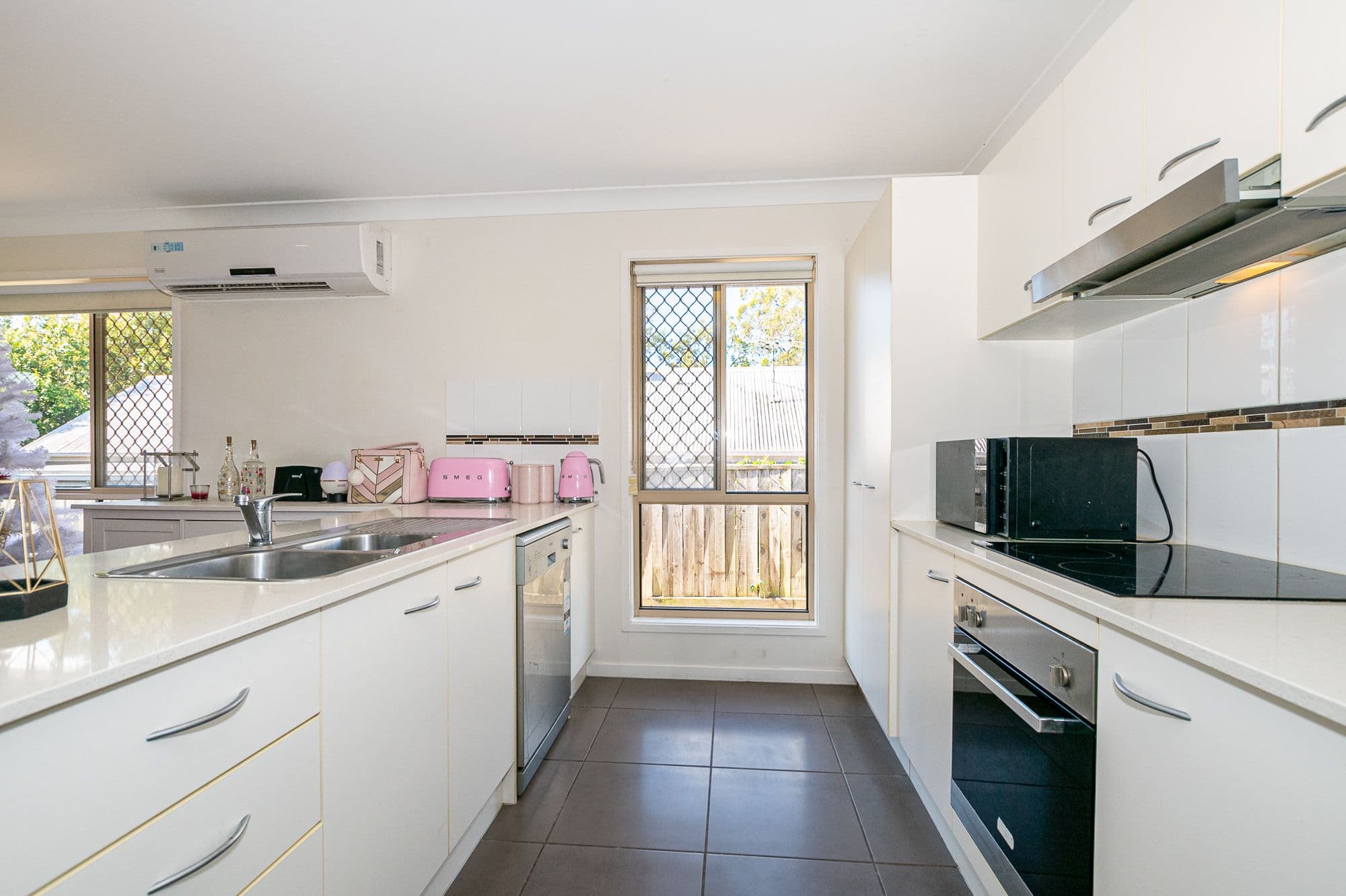 5 Goundry Drive, Holmview QLD 4207, Holmview - Thumbnail 2