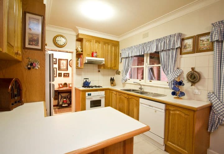 140 Graham Road, VIEWBANK VIC 3084, Viewbank - Thumbnail 5