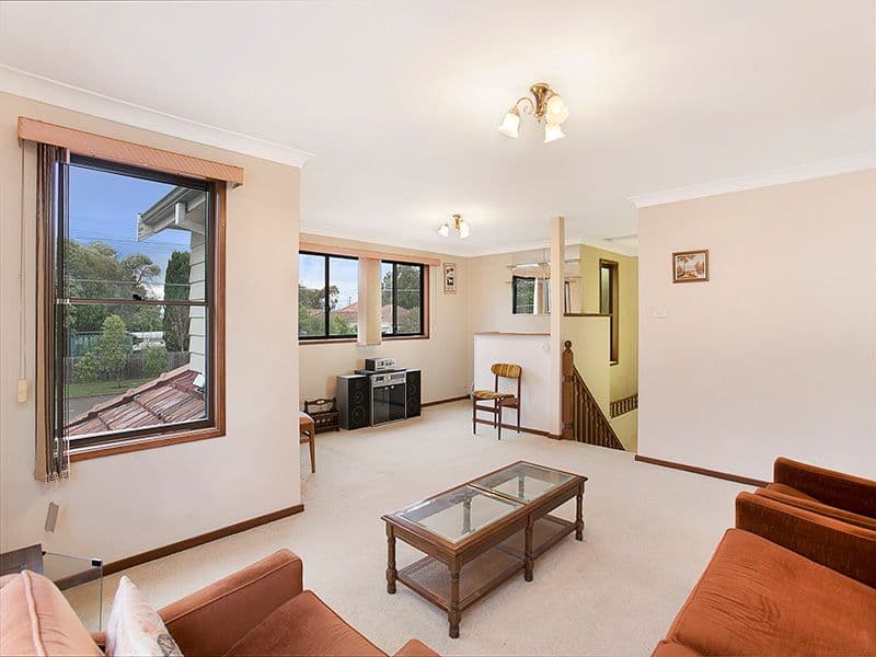 177 Sutherland Road, Jannali - Thumbnail 2