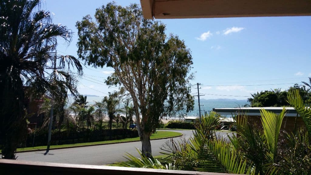 6 Meikleville Street, MEIKLEVILLE HILL QLD 4703, Meikleville Hill - Thumbnail 2