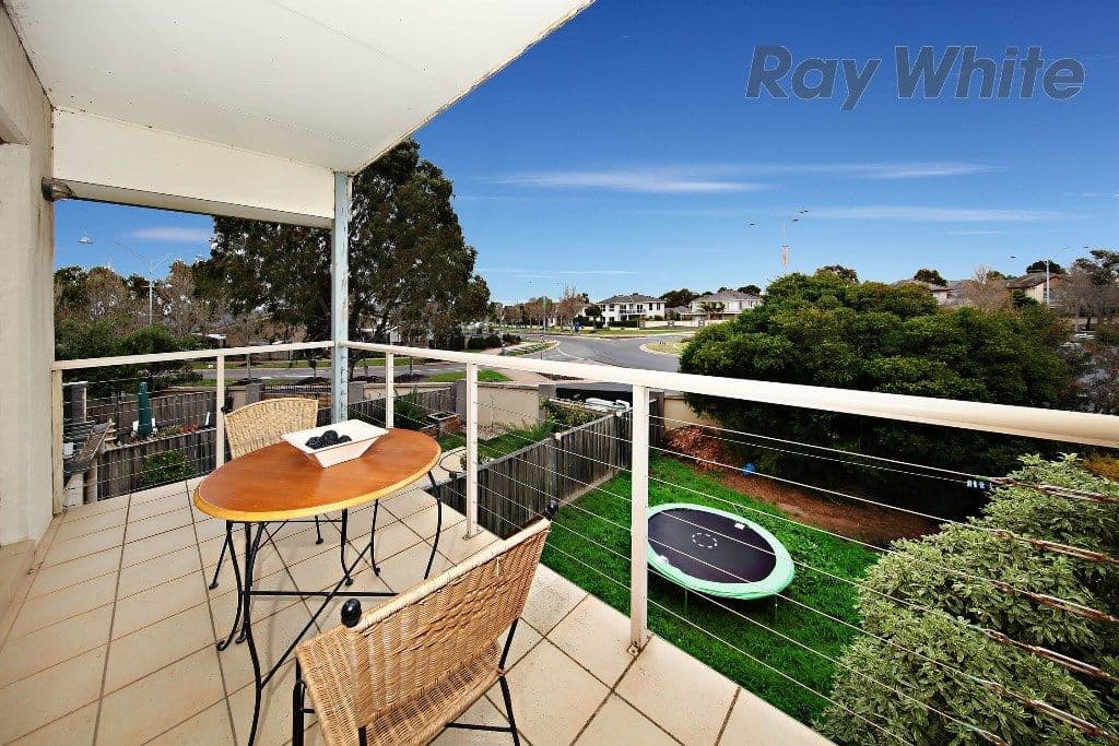 1 Greg Norman Drive, Point Cook VIC 3030, Point Cook - Thumbnail 2