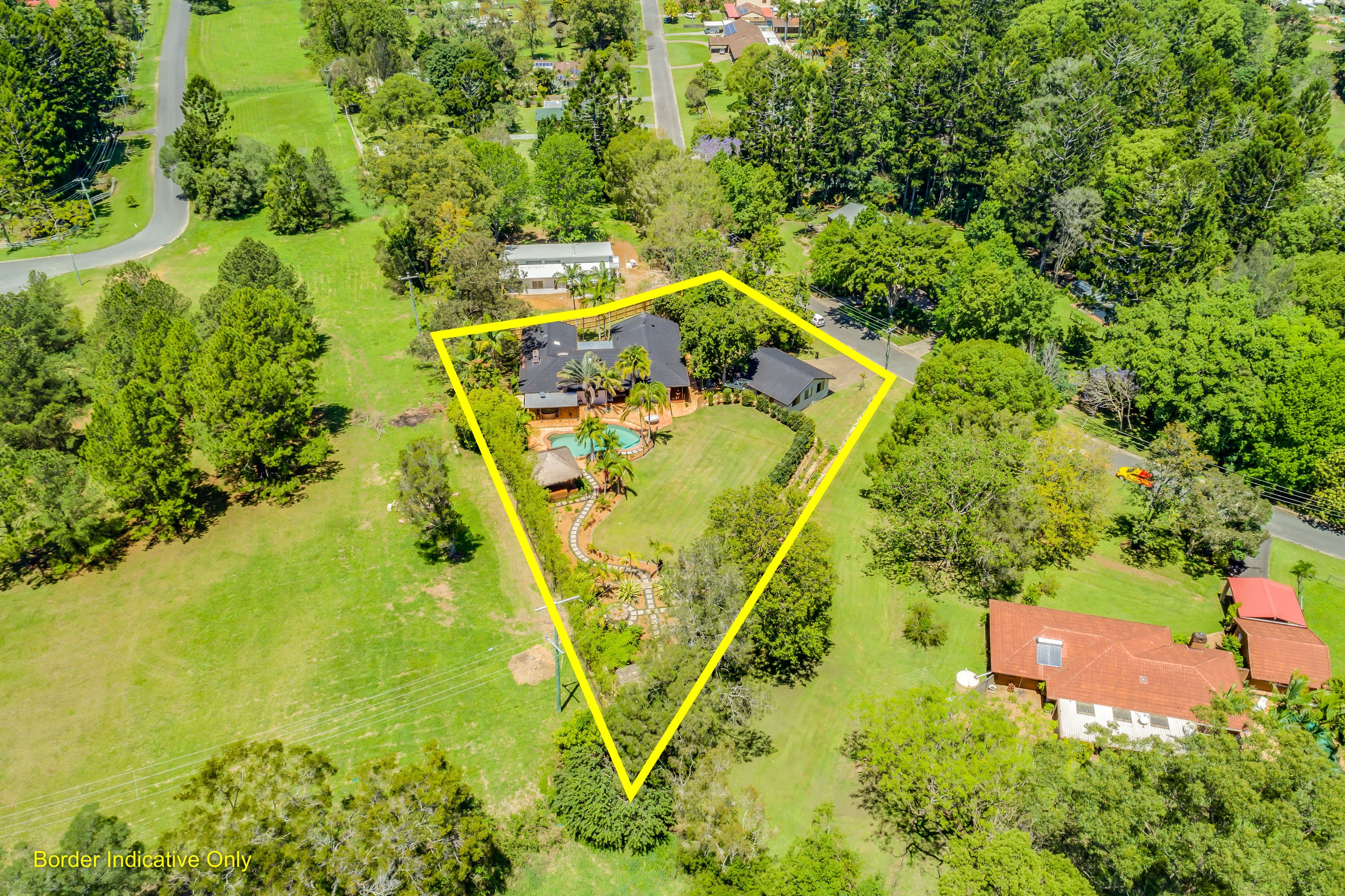 11 Joanne Court, Currumbin Valley QLD 4223, Currumbin Valley - Thumbnail 2