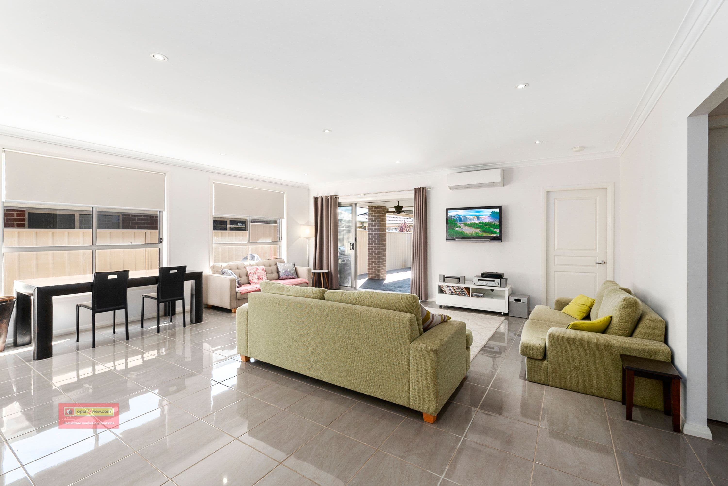11 Garton Road, Spring Farm - Thumbnail 2
