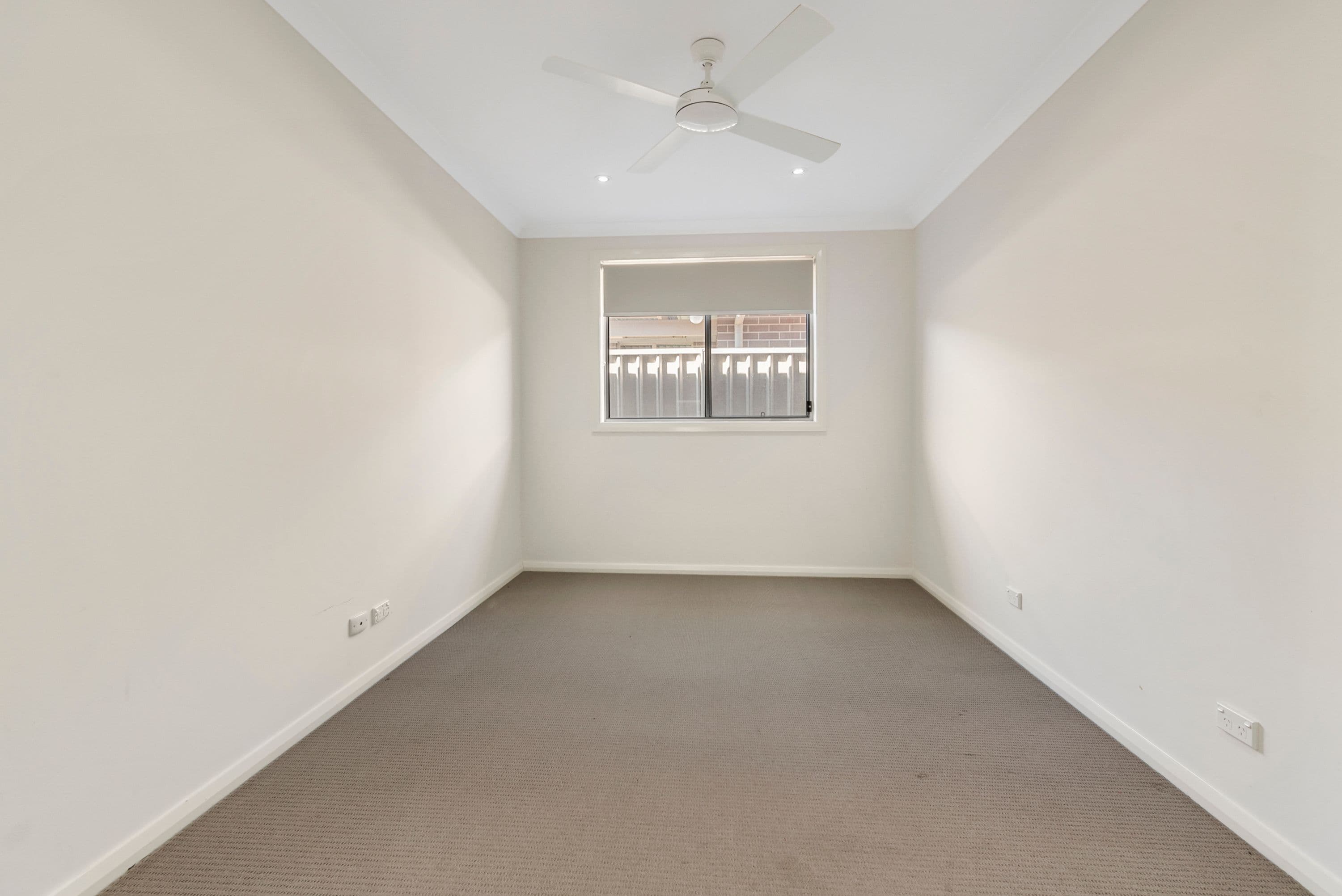 11 Garton Road, Spring Farm - Thumbnail 6