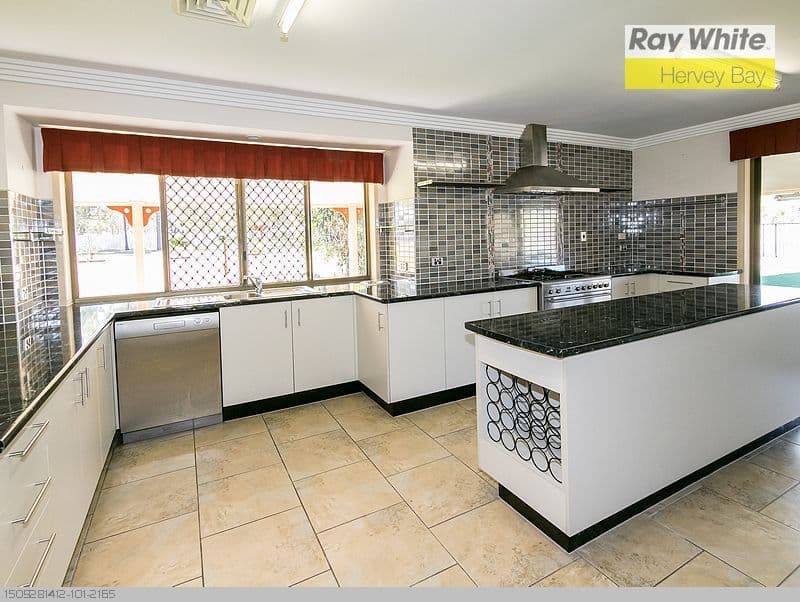 55 Shore Road E, Urangan QLD 4655, Urangan - Thumbnail 4