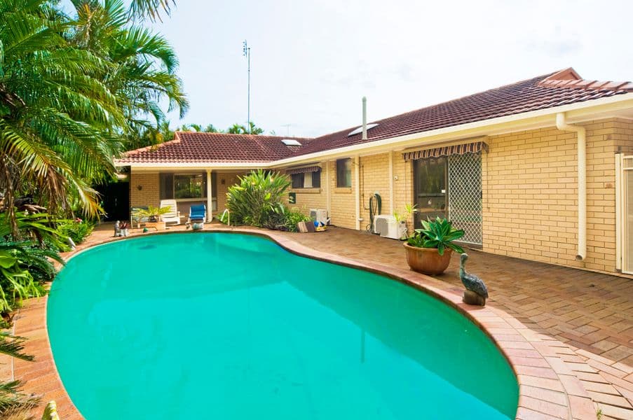 31 Manakin Avenue, BURLEIGH WATERS QLD 4220, Burleigh Waters - Image 1