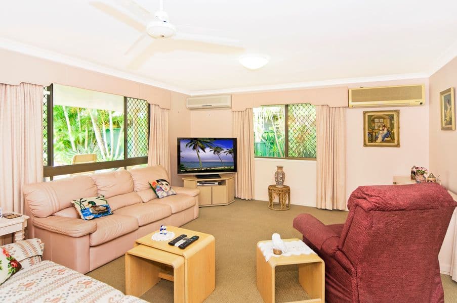 31 Manakin Avenue, BURLEIGH WATERS QLD 4220, Burleigh Waters - Thumbnail 4