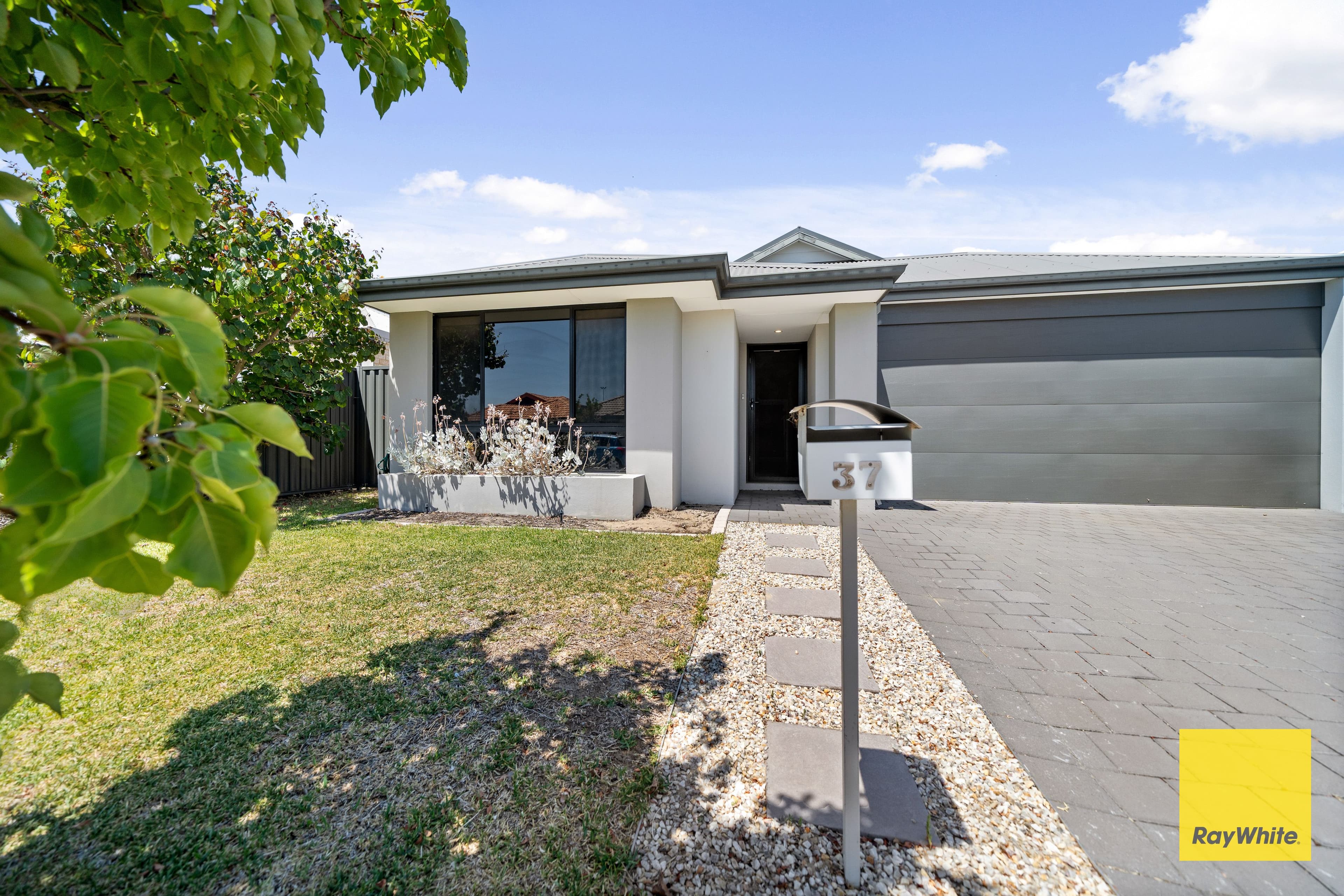 37 Fiord Way, Aveley WA 6069, Aveley - Image 1