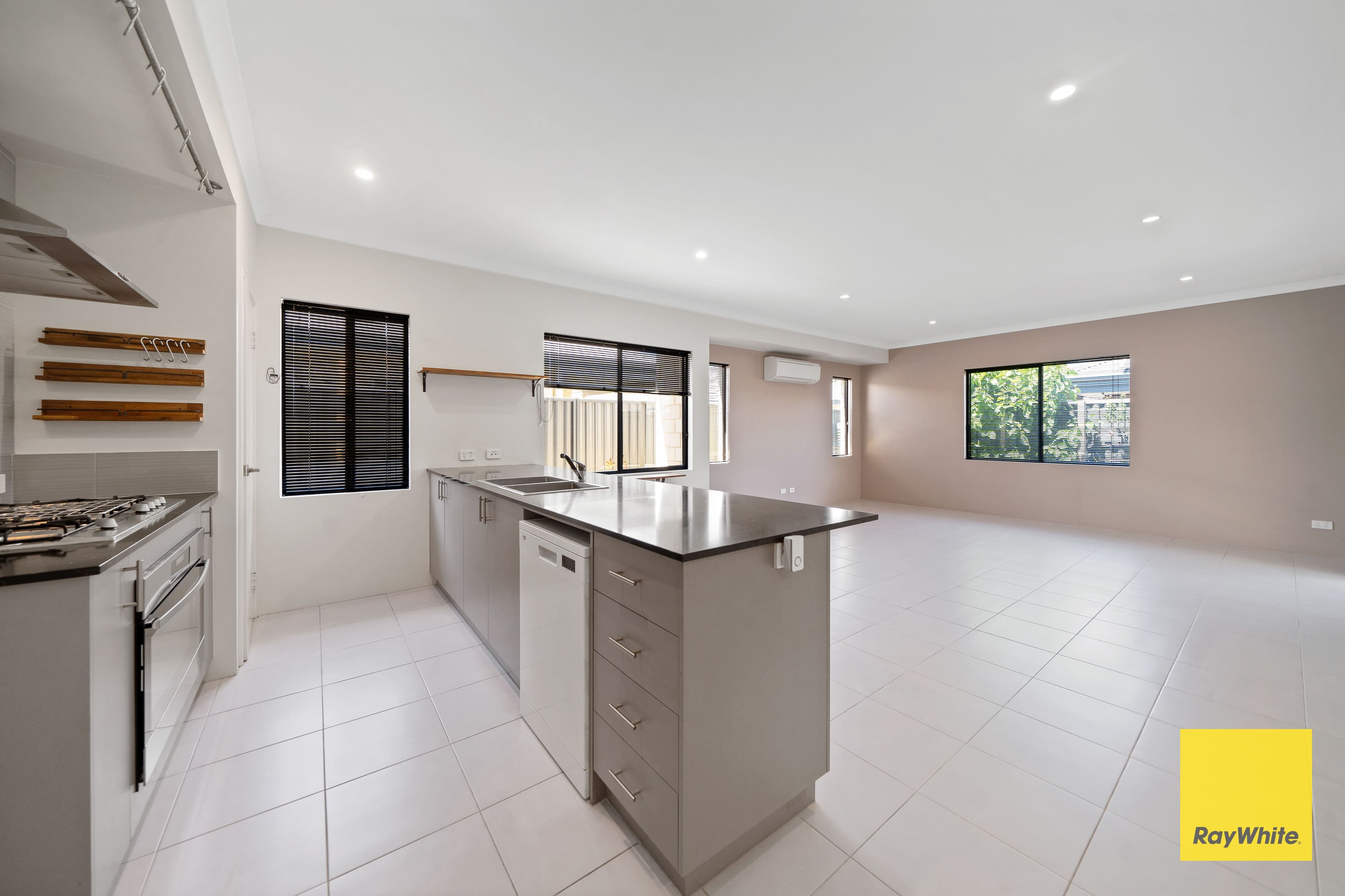37 Fiord Way, Aveley WA 6069, Aveley - Thumbnail 5