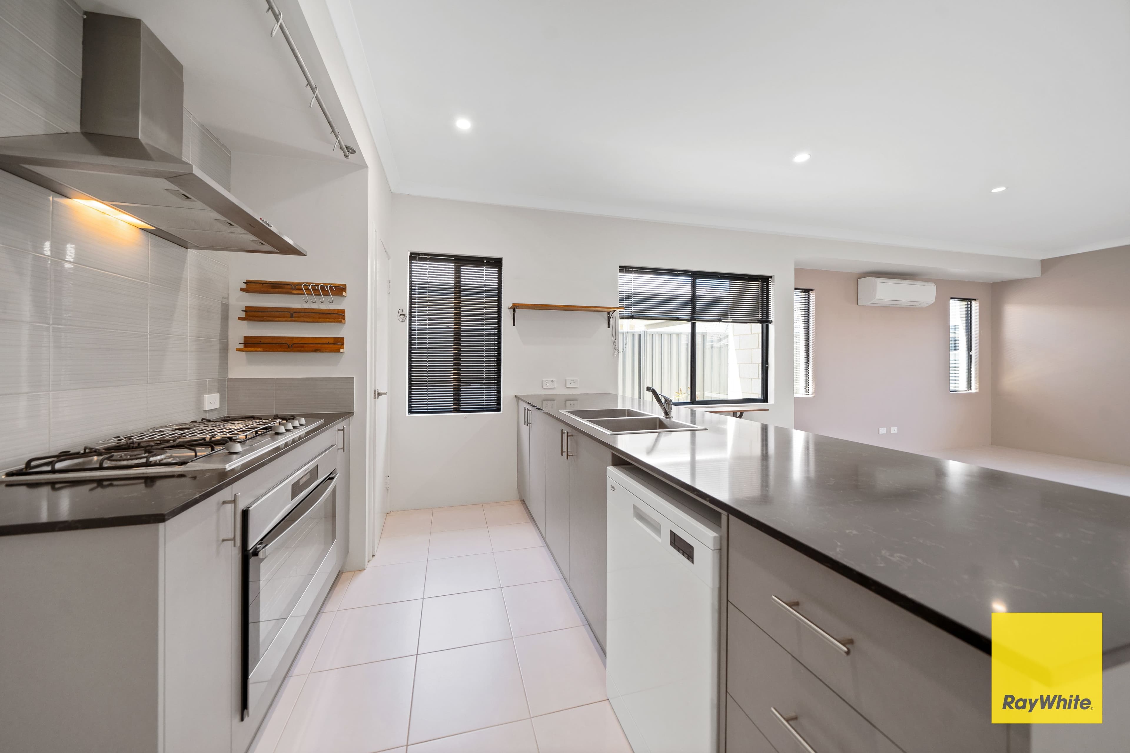 37 Fiord Way, Aveley WA 6069, Aveley - Thumbnail 6