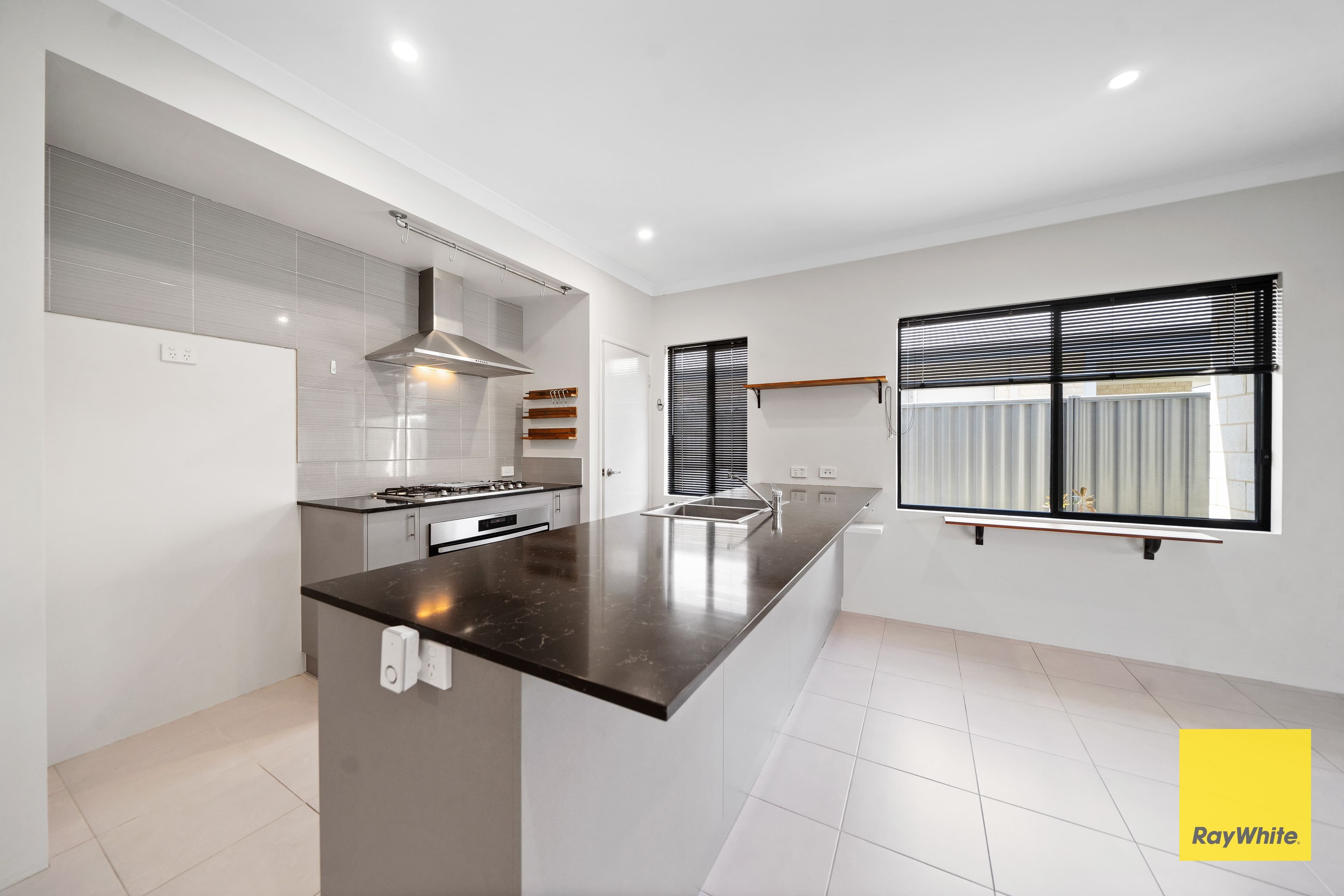 37 Fiord Way, Aveley WA 6069, Aveley - Thumbnail 7