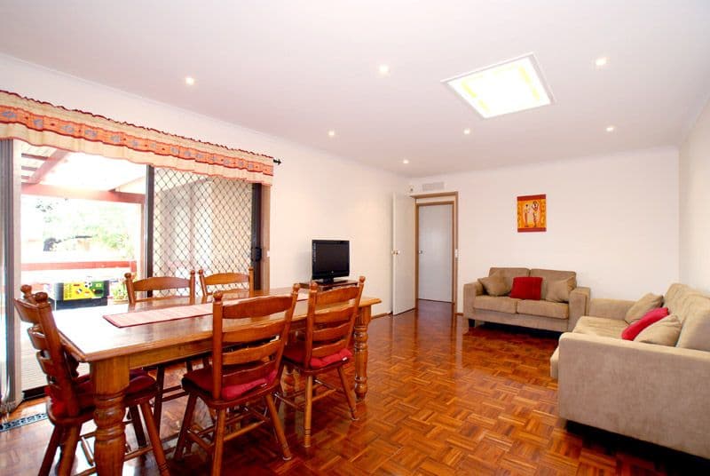28 Somes Street, WANTIRNA SOUTH VIC 3152, Wantirna South - Thumbnail 3