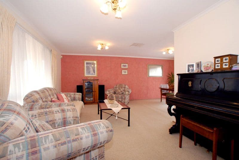 28 Somes Street, WANTIRNA SOUTH VIC 3152, Wantirna South - Thumbnail 7
